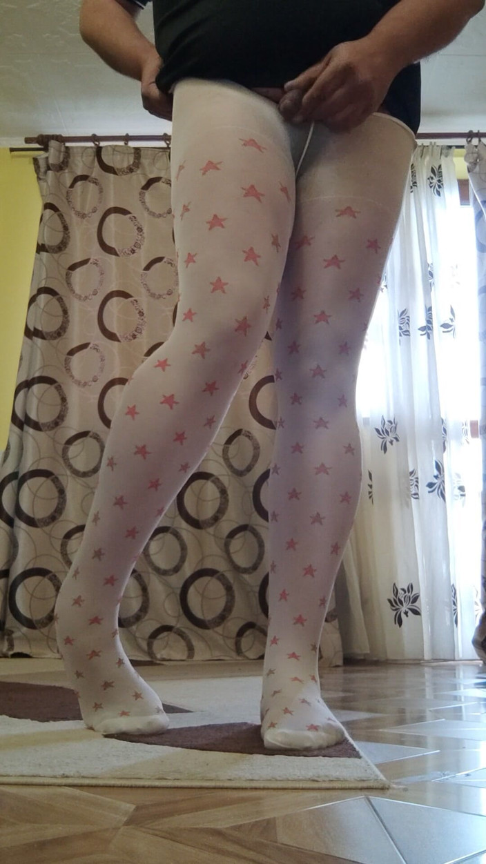 Pantyhosecouple123: I Rub It in My Tights, Tights, Tights, White Leggings