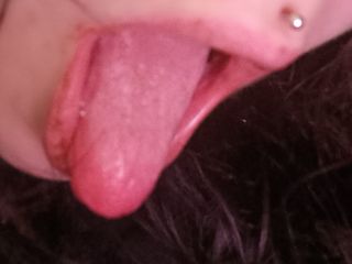 Inked Devil Xxx: Tonåring+18mom stora läppar och bröst rör tungan lika som en...