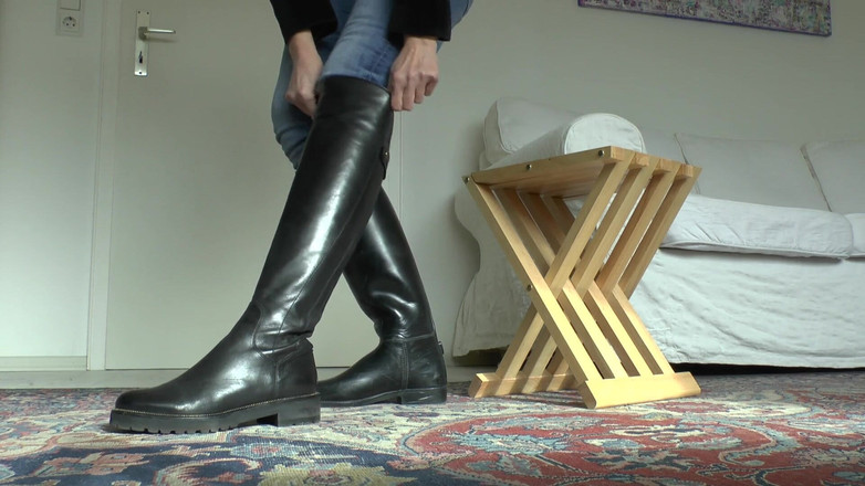 Lady Victoria Valente: Boot Change and Smelling Black Socks POV, Lady Victoria Valente