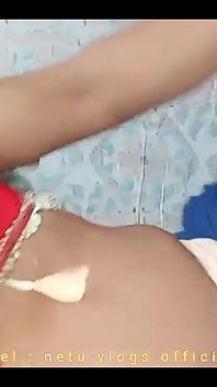 Belle danse érotique en hijab d’une MILF indienne