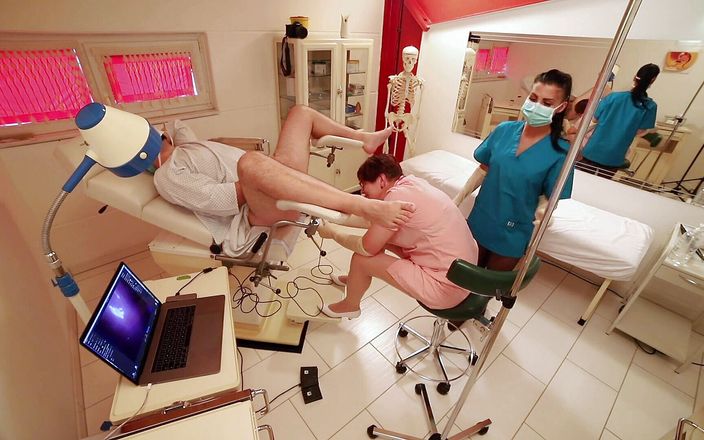Marcus Pollack: Extremo pervertido clínica anal exame por duas enfermeiras