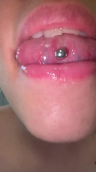 ทัวร์ปาก - ตรวจลิ้นไม่แต่งหน้าด้วยลิ้น Uvula Tonsils