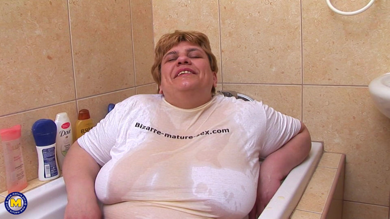 Mature NL: BBW gillar när han nästar hennes fitta