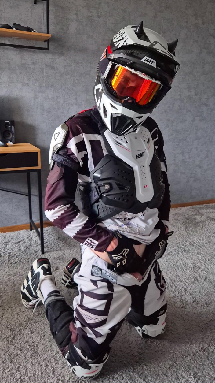 Sneakersmax98: Horny Motocrosser Biker Pushes Himself to the Edge, Couldn't Help...
