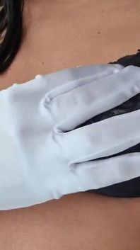 Moje oblíbená černá krajka a nylonová podprsenka