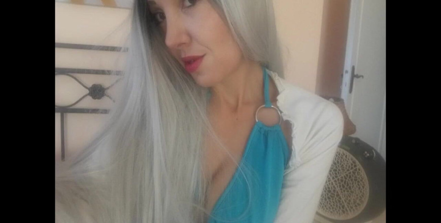 savannahamatoriale: Banyoda izlemeye izin verilmiyor... Ama osurmasını duymak harika!