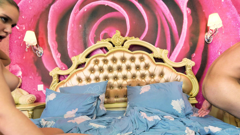 Oopsmodels: またかわいい美女の動画