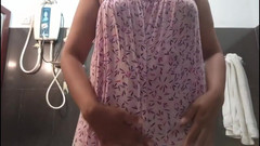 Miya White: 샤워하는 인도 앤 누드