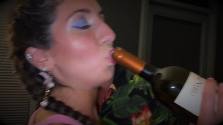Falcon Al straight porn: Cuckold - karım gözümün önünde iki adam tarafından sert sikiştirilmiştir