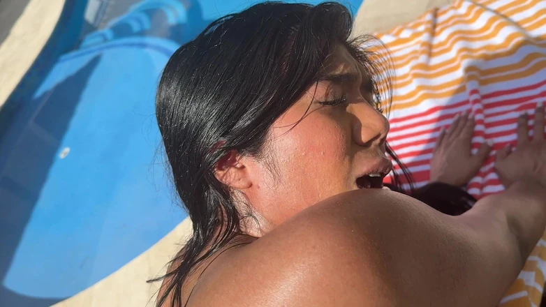 Teddy Tarantino: Latina with a Big Juicy Booty Dia Bella Twerking on...