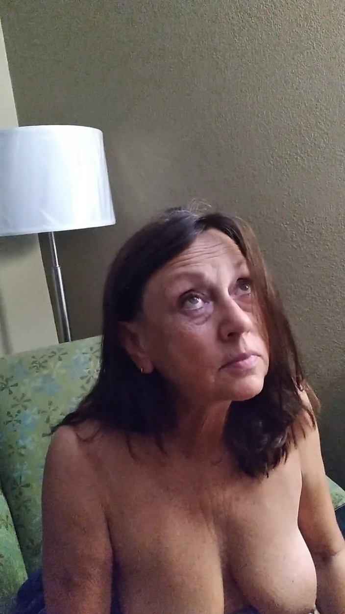 Candi Annie: Geweldige pov gilf - milf neukpartij van rijpe Candi Annie