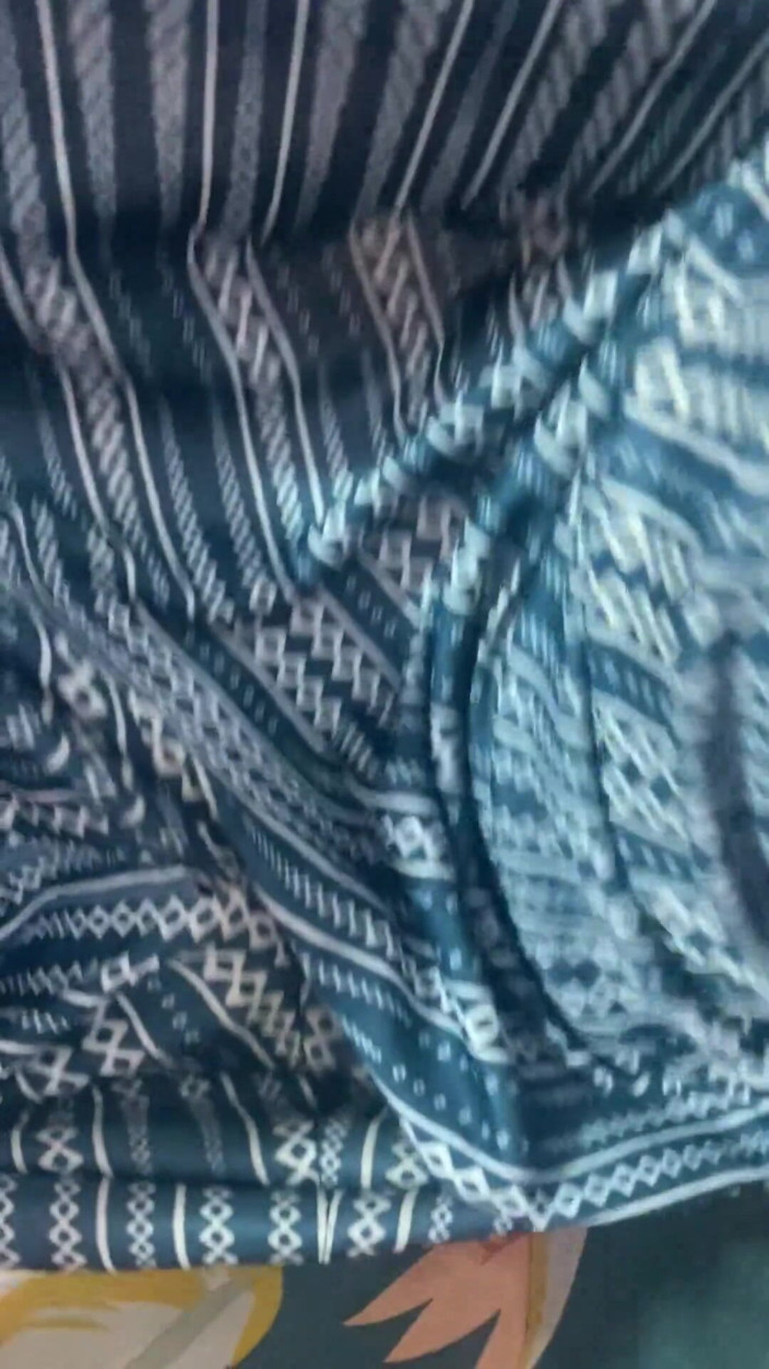 Sexy sonam studio: Ma femme sexy aime se doigter la chatte et sucer...