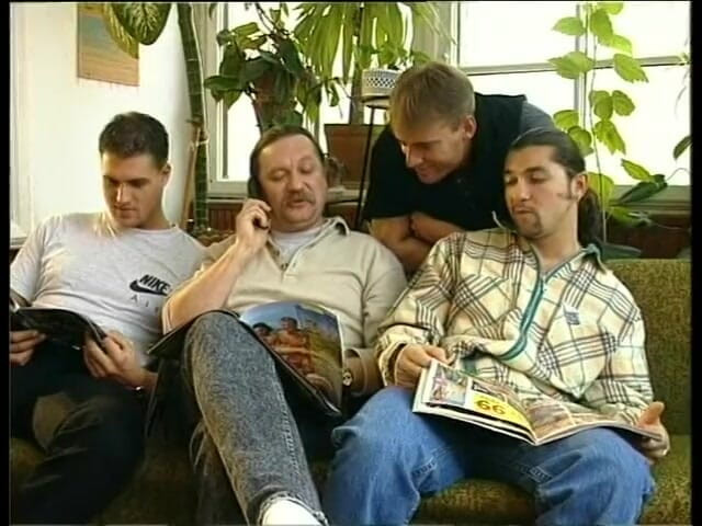 German amateur - 100% German hardcore videos: 私の継母は十代のような服を着て、性交パーティーに行きます