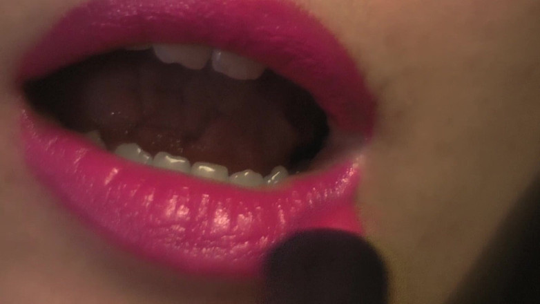 Evangelines Fetish: Son môi màu hồng và JOI