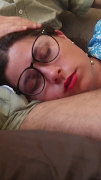 Wstrząs! Macocha poprosiła pasierba, aby masować plecy! Nagle pasierb masował usta ogromnym creampie!