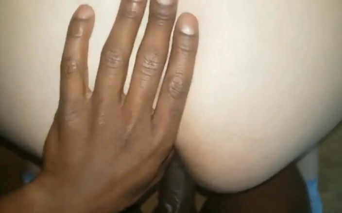 Real homemade BBW BBC porn: Büyük zenci yarağına biniyorum büyük götümü sert yarağının üzerinde zıplıyor