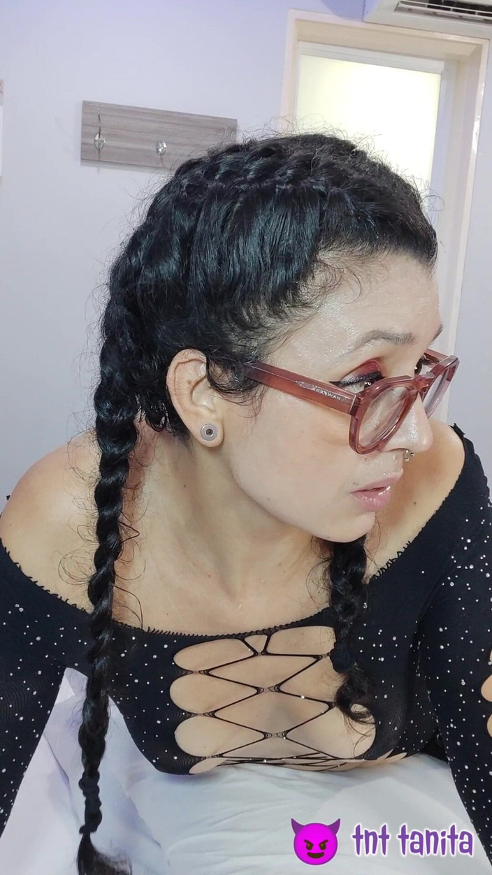 tnt_tanita: 내 첫 번째 애널섹스 페깅과 림 삽입에 관한 이야기, 어떻게 생각하세요?