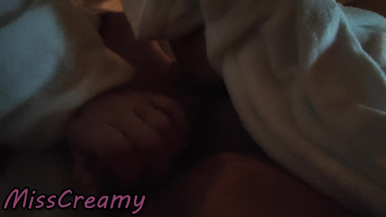 Miss Creamy: Ukazuji čůráka! Riskantní sex v lázních učitelka předstírá masáž a udělá...