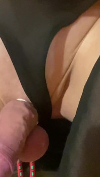 把重物挂在我的娘娘腔鸡巴和球上 - 折磨 cbt 用他们撸管我的大鸡巴