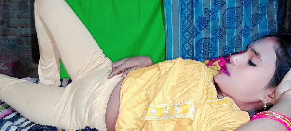 Renudbf: Stepsister and Stepbrother Shared Bed