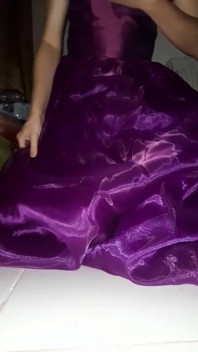 Masturbare cu bilă violetă din satin