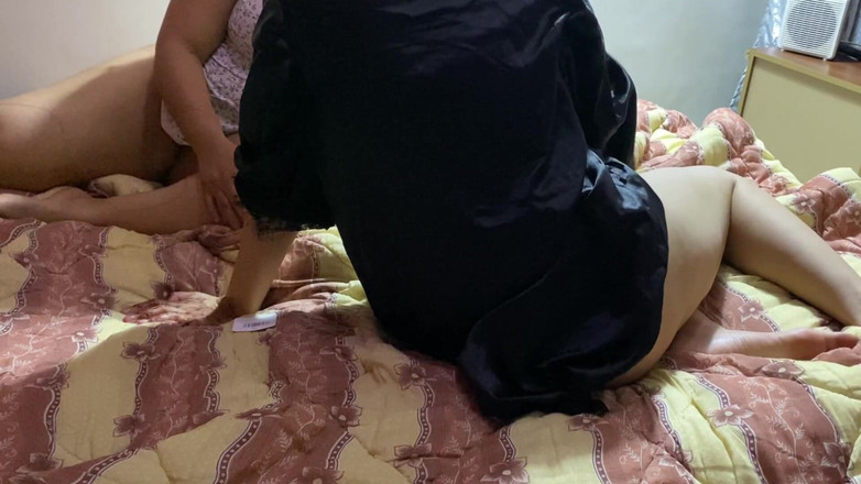 Arabic lesbian: Tư thế đồng tính nữ Ả Rập 69 đồng tính nữ mới