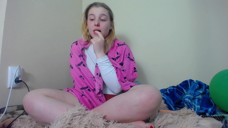 JuiceLussie: Ass Play