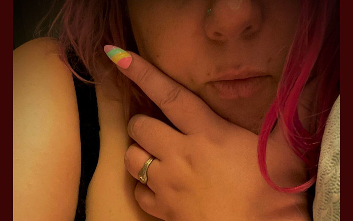 PinkzillaPuff: Dansk Pige玩弄u，并说丹麦语