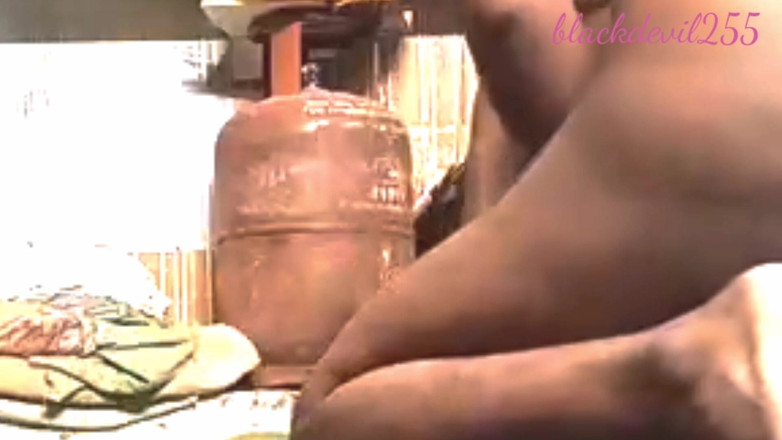 Mandadum: Istri India selingkuh ke husbund