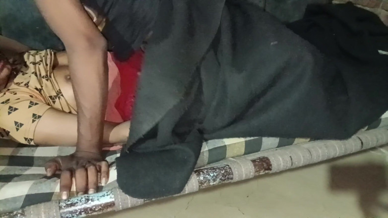Indian sex2: Üniversiteli kız erkek arkadaşı tarafından ateşli kızın evine davet edildi üniversiteli...