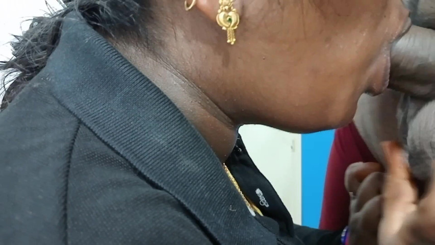 Desi Tamil Stepsister Hardcore Pussy Fucking with Her Stepbrother When They Were Alone at Home (Veni hot)