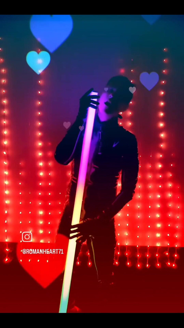 Light Show (Roman Heart) Light Show (Roman Heart)