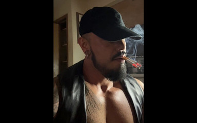 Reds and Muscles: Sebagai permintaan peminat, saya jujur tidak pernah merokok berganda, rasanya...