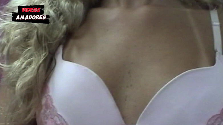 Amateurs videos: Gioco con la moglie bionda del vicino