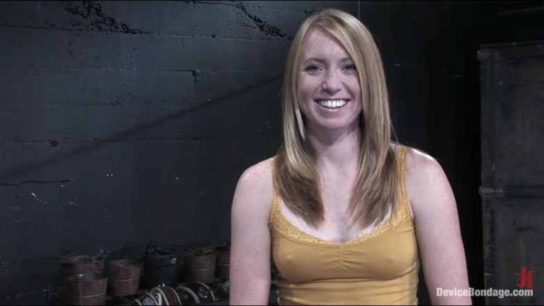 Device Bondage by Kink: Ami Emerson yang luar biasa