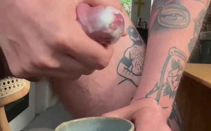 Stallion papi: Jerking with My Own Porn Is Amazing