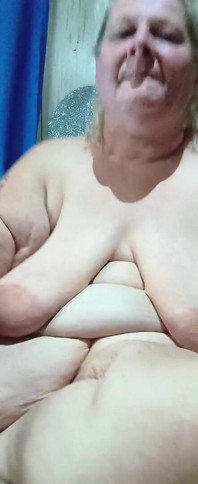 후장 냄새 나는 흰 쓰레기를 핑거링하는 걸 좋아해