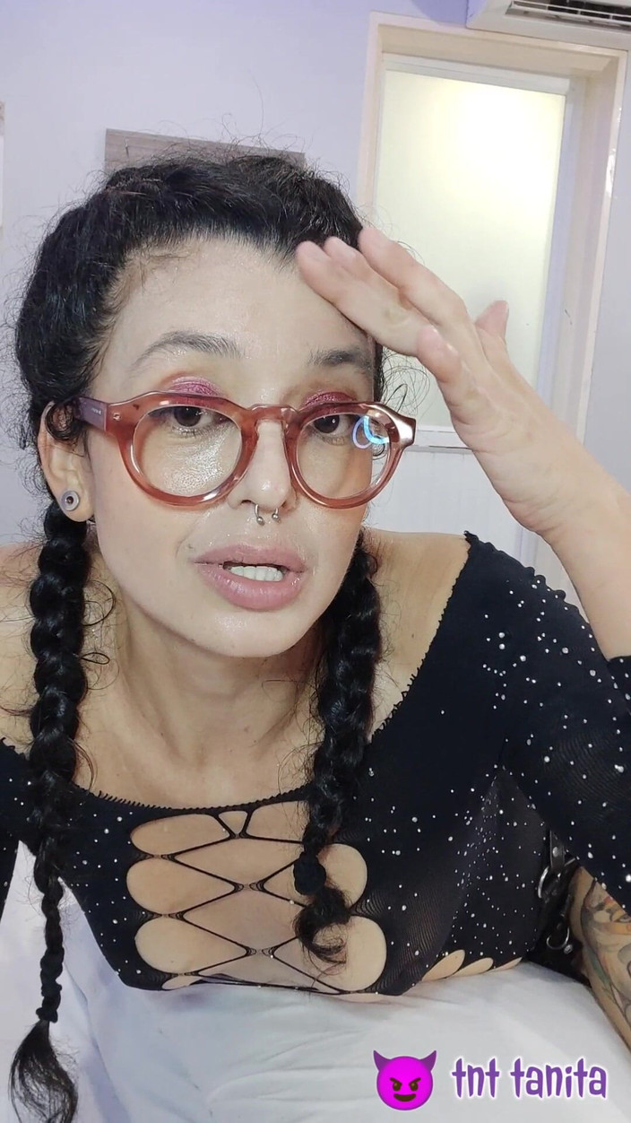 tnt_tanita: 내 첫 번째 애널섹스 페깅과 림 삽입에 관한 이야기, 어떻게 생각하세요?