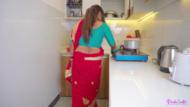 pinki_cute: After Suhagrat- Newly Married Pinki Bhabhi Stripping Saree in Bathroom,...