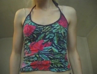 Flash Model Amateurs: Amatérská teenagerka má vylízanou a vyprstěnou kundičku