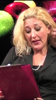 Pig Italia sände live av en blond milf och avbruten av två kukar som fyller henne med sperma online