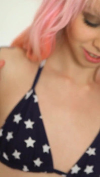 Minni - Bikini Star