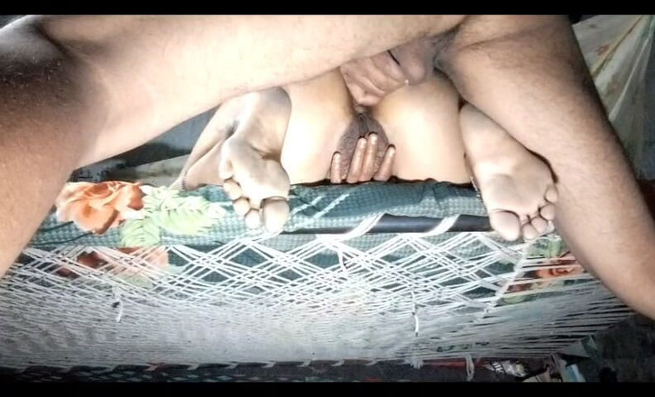 Kumari1996: メラ・サウテラ・ガル・ペール・ラ・ガヤ・タ・ウスネ・メリ・ジャムカル・ガンド・チュダイ・キ