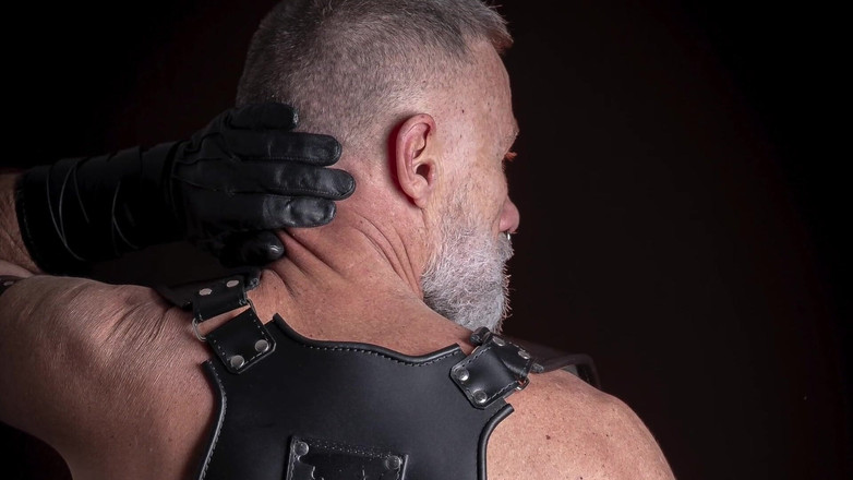 MusclesCigarsFFPig: Sfârcuri și trabucuri