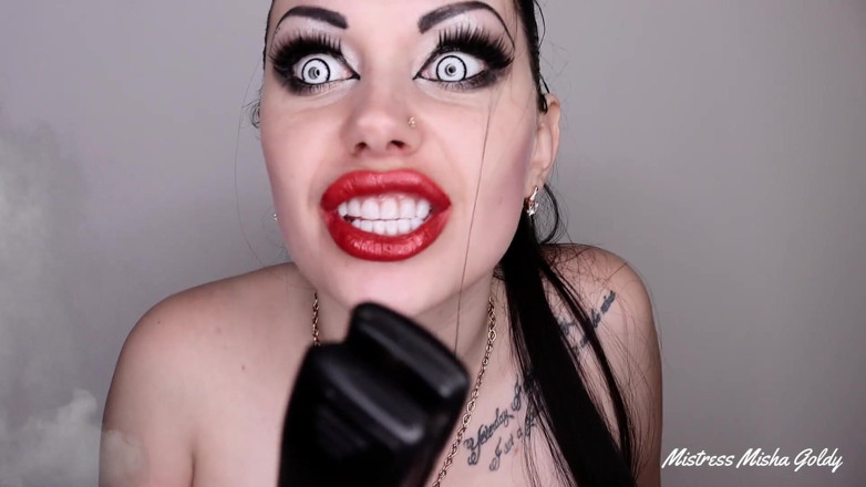 Goddess Misha Goldy: Mangia il tuo sperma o ti farò grigliare il cazzo