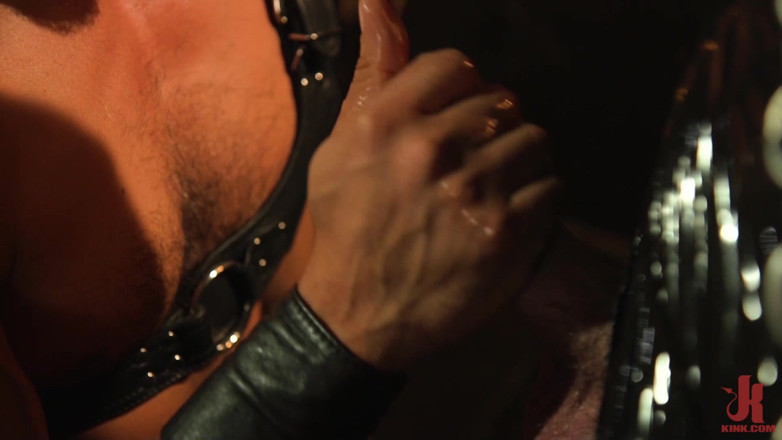 Kinky Bites Gay: Lebih keras, Sir: bahagian satu
