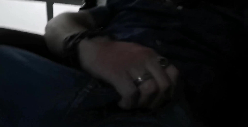 Dirty Talking Guy: 私のジーンズでカミング。これはとても気持ちが良かったので、私の熱い粘着性の負荷が染み込んだときの感覚は最高でした!