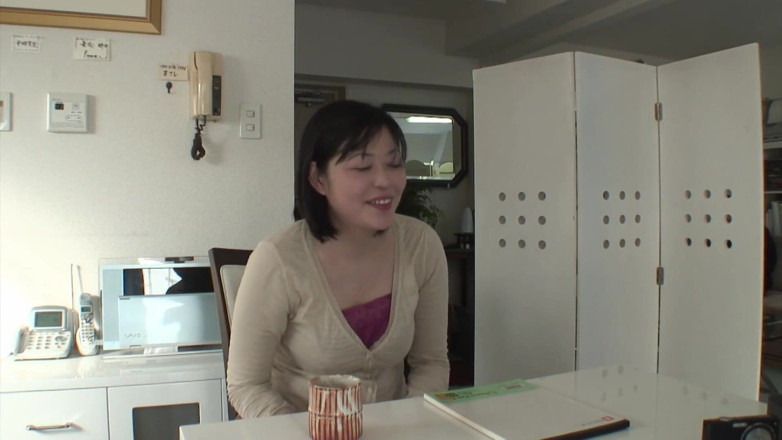 Radical Asian: Japanische milf hart im amateur-sexvideo gefickt