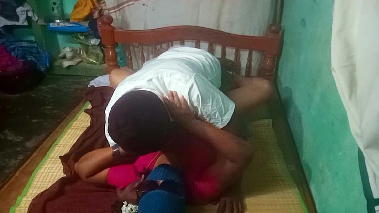 Priyanka314: Sex dur cu mătușă indiancă tamilă frumoasă