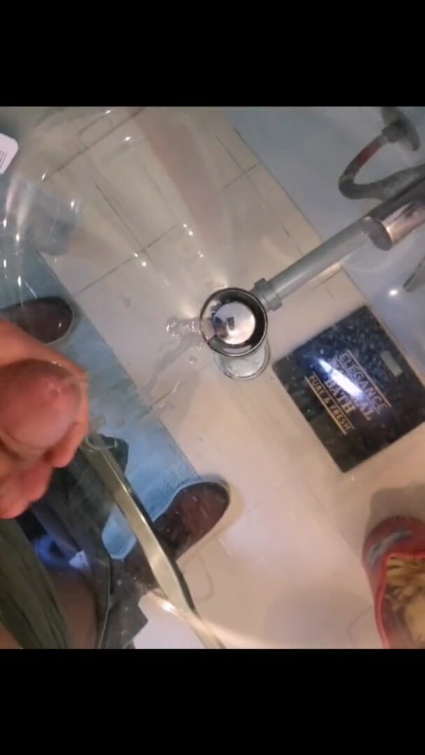 Rafael Torreano: 자위하는 동안 큰 소리로 신음하는 핫한 남자